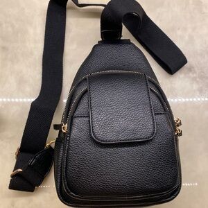 NWOT Jen & Co Vegan Sophia Sling Bag